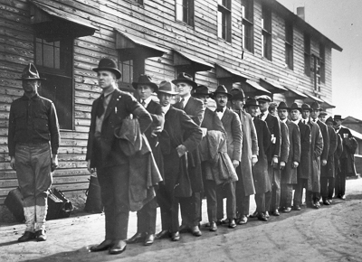 Americans volunteer 1917 400