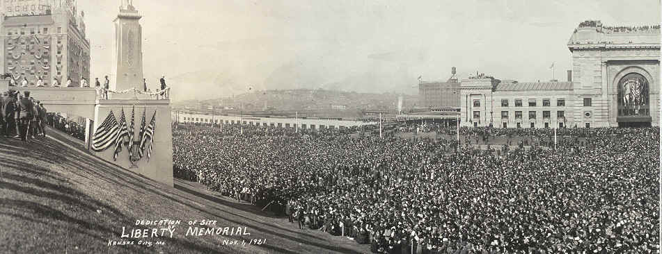 Dedication of the site of Liberty Memorial in 1921