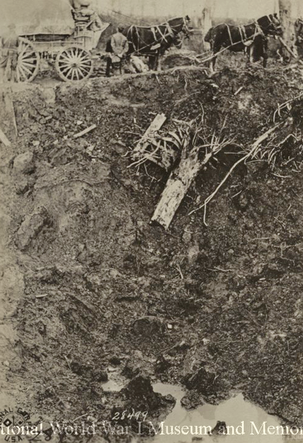 US mine crater next to road Oct 1918 wwimus