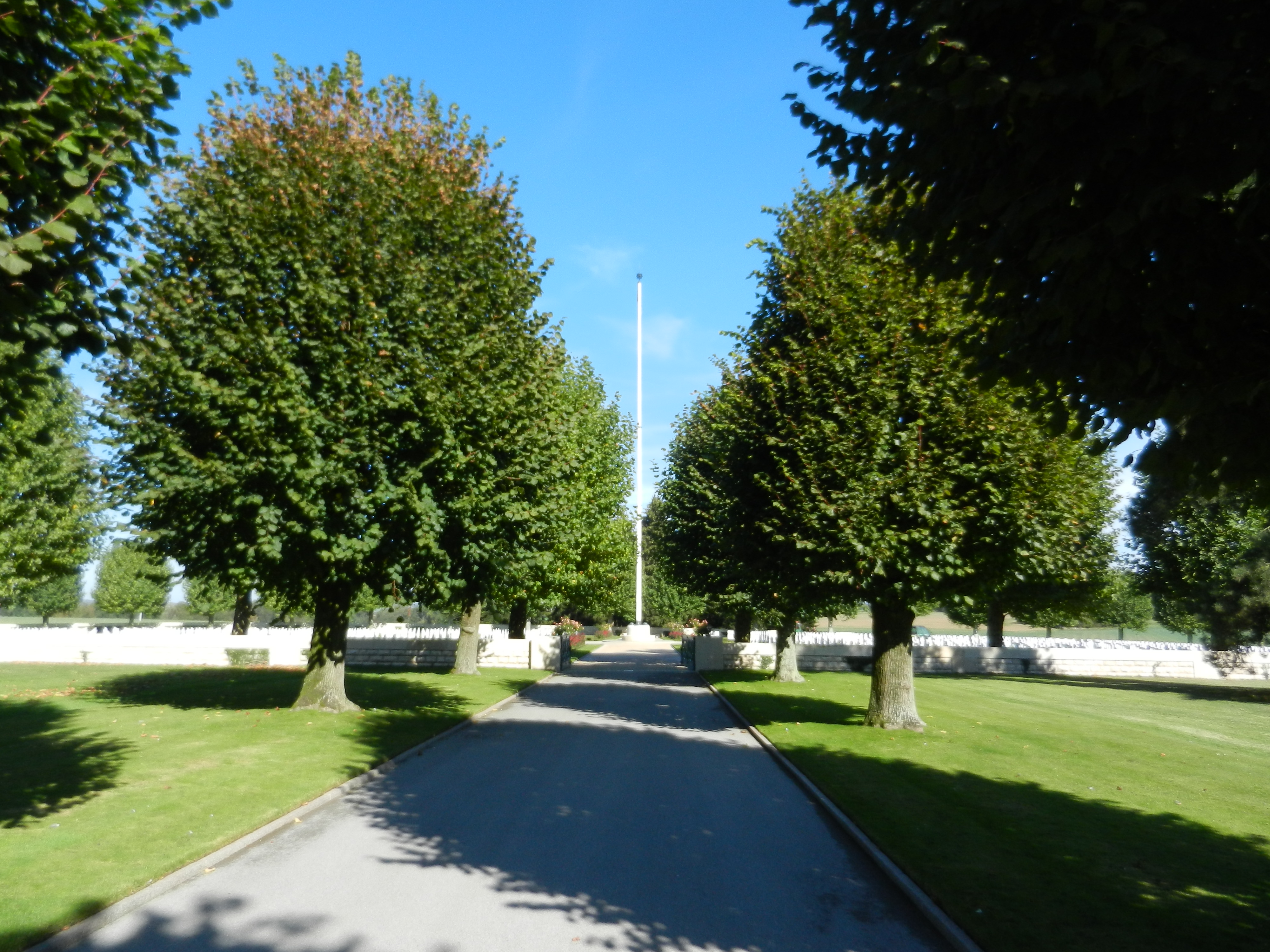 10 9 enterance to somme memorial cemetary
