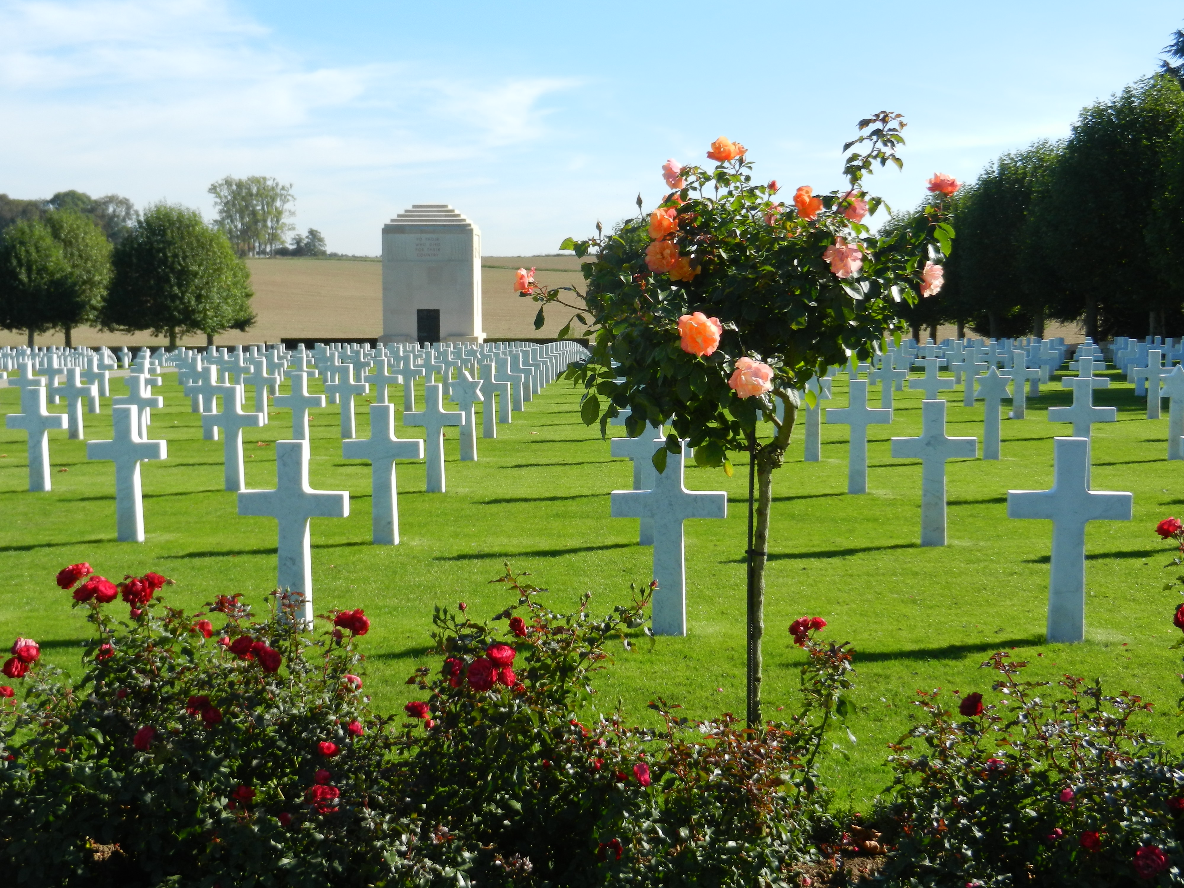 10 9 somme memorial cemetery