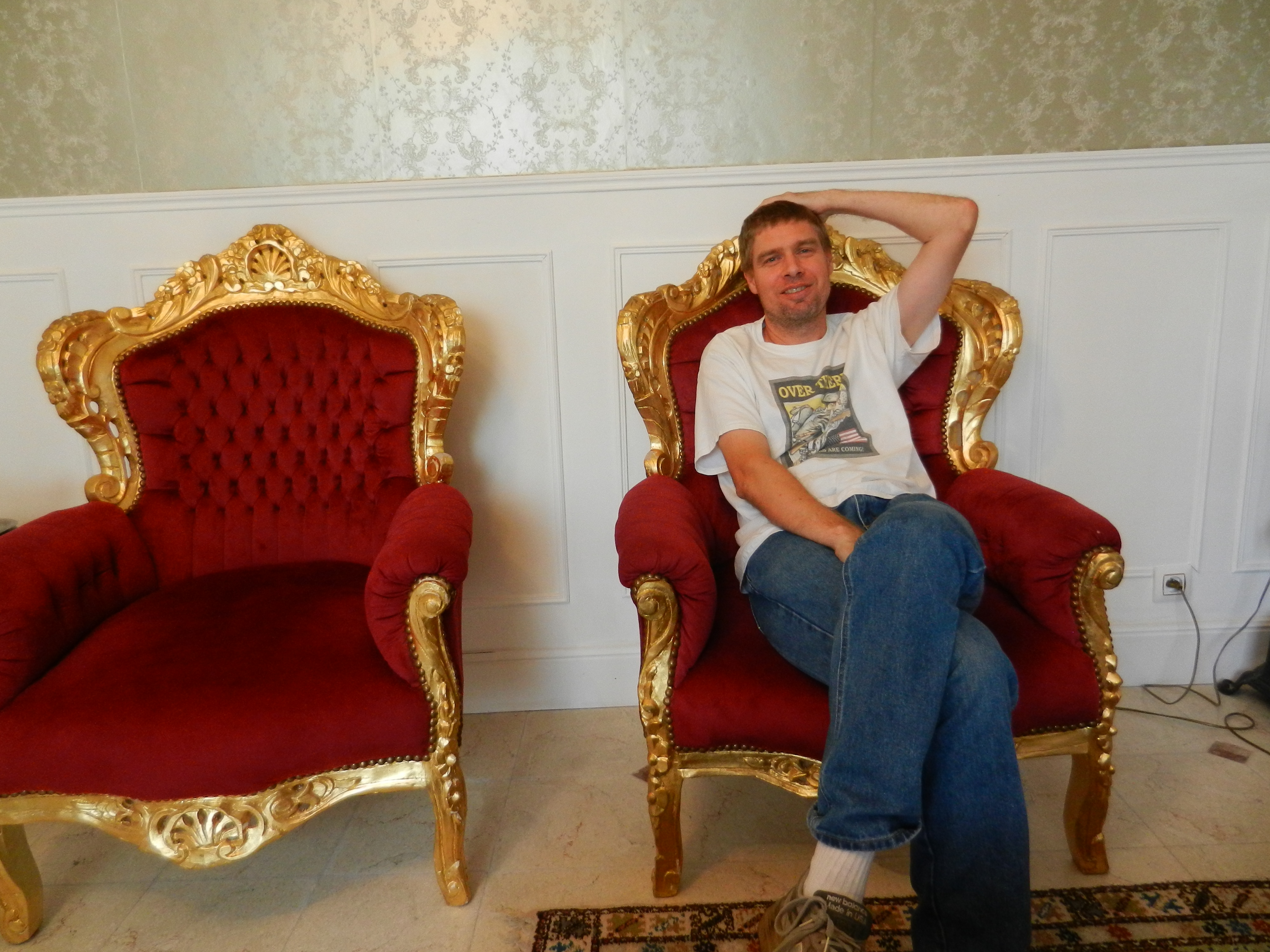 courtland relaxing in france