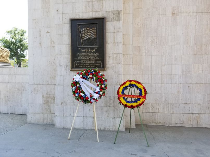 two memorial wreaths at memoria col result