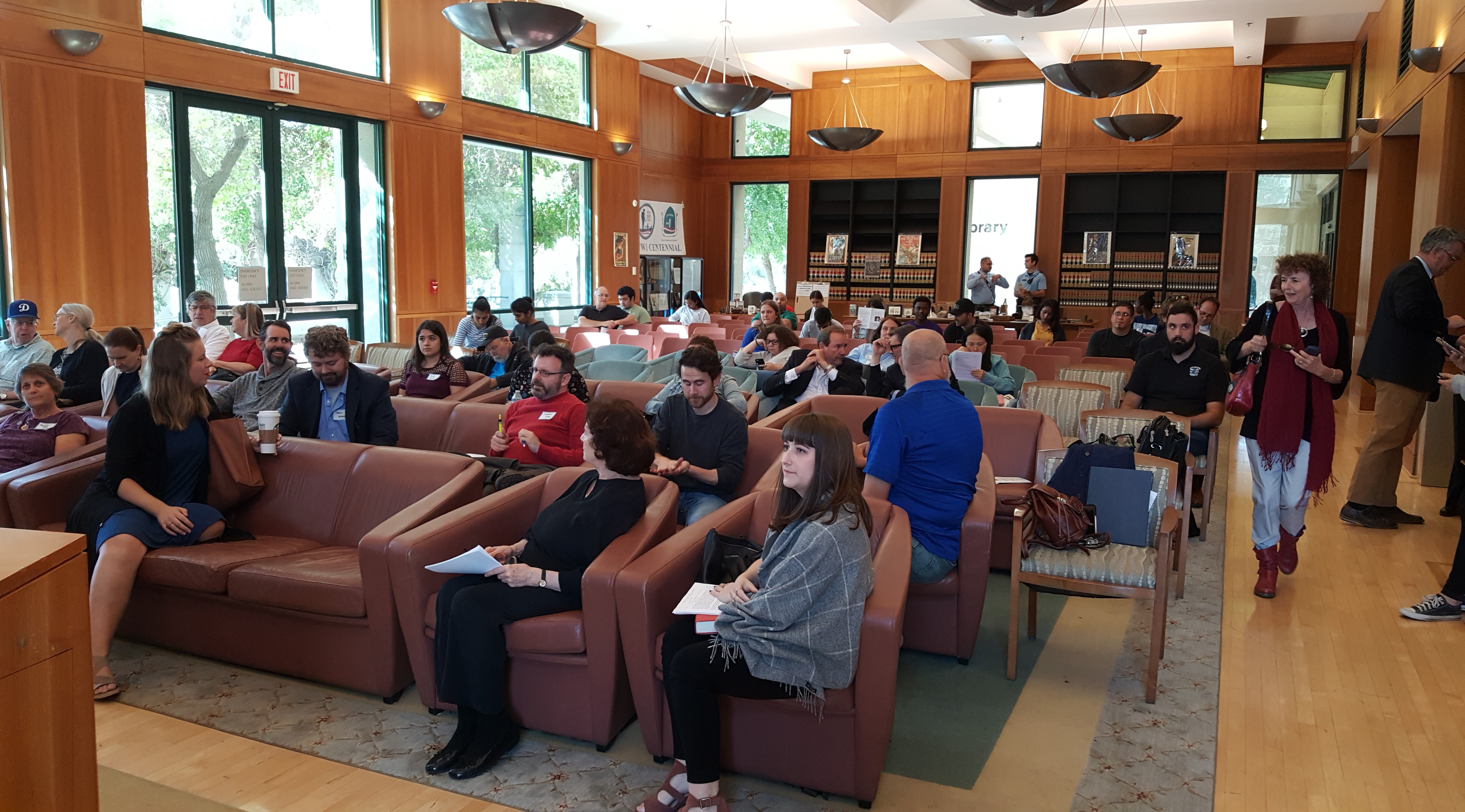 audience awaits keynote speaker