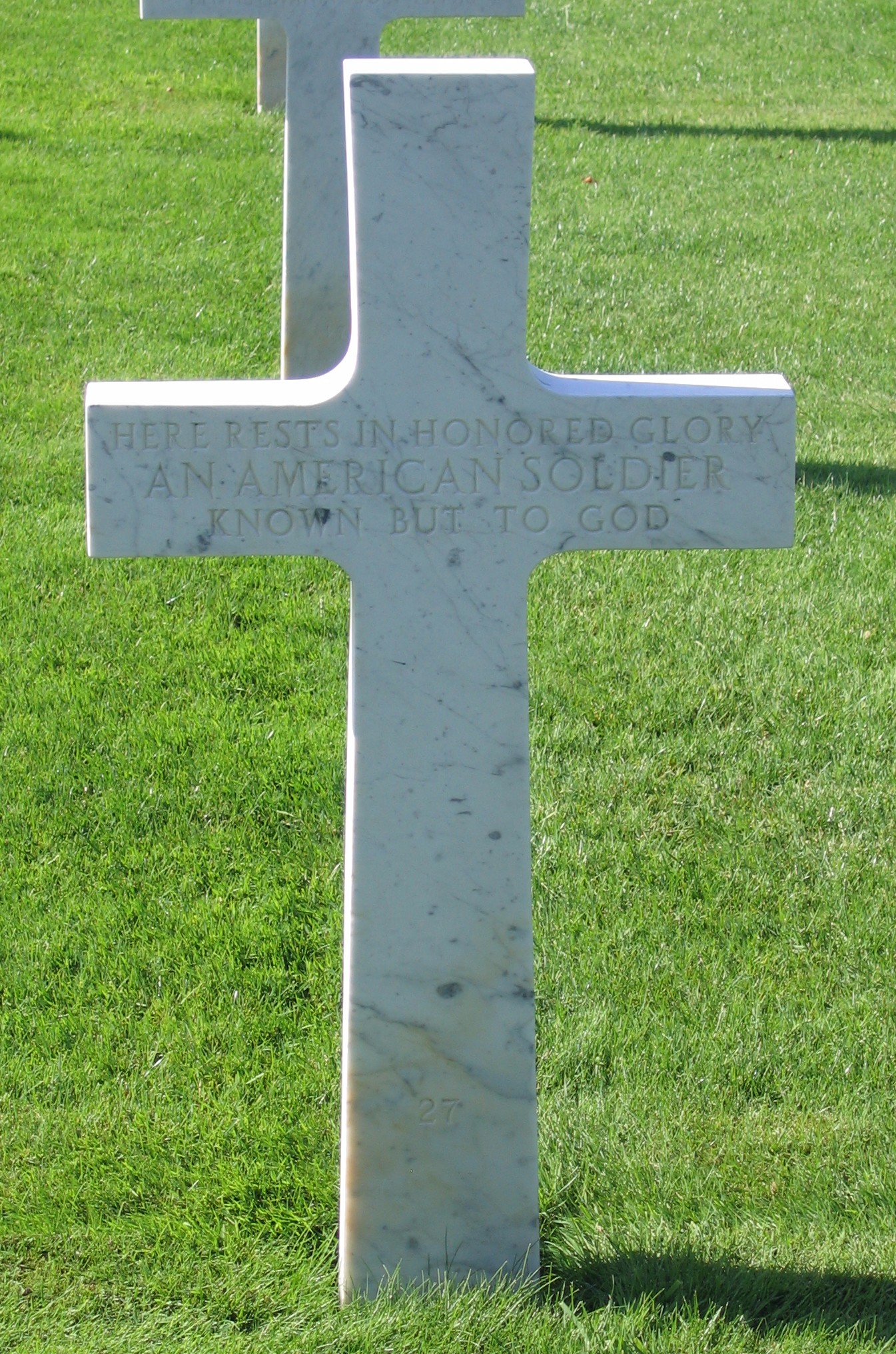 Seringes et Nesles Oise Aisne American Cemetery Unknown Soldier resized