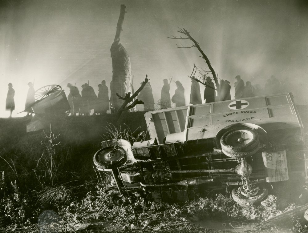 JENNYP4farewell to arms a 1932 005 ambulance upturned