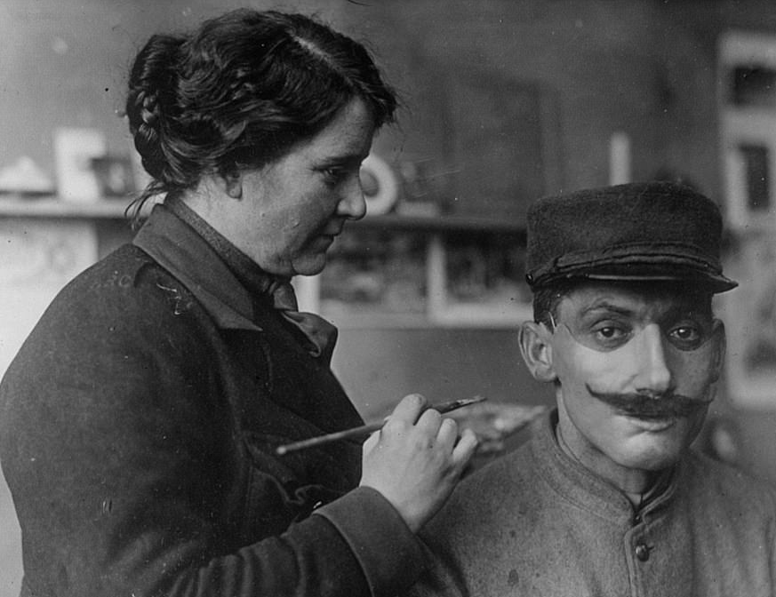 Anna Coleman Ladd at work