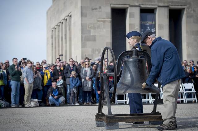 VETERANSDAY111118tll0175F