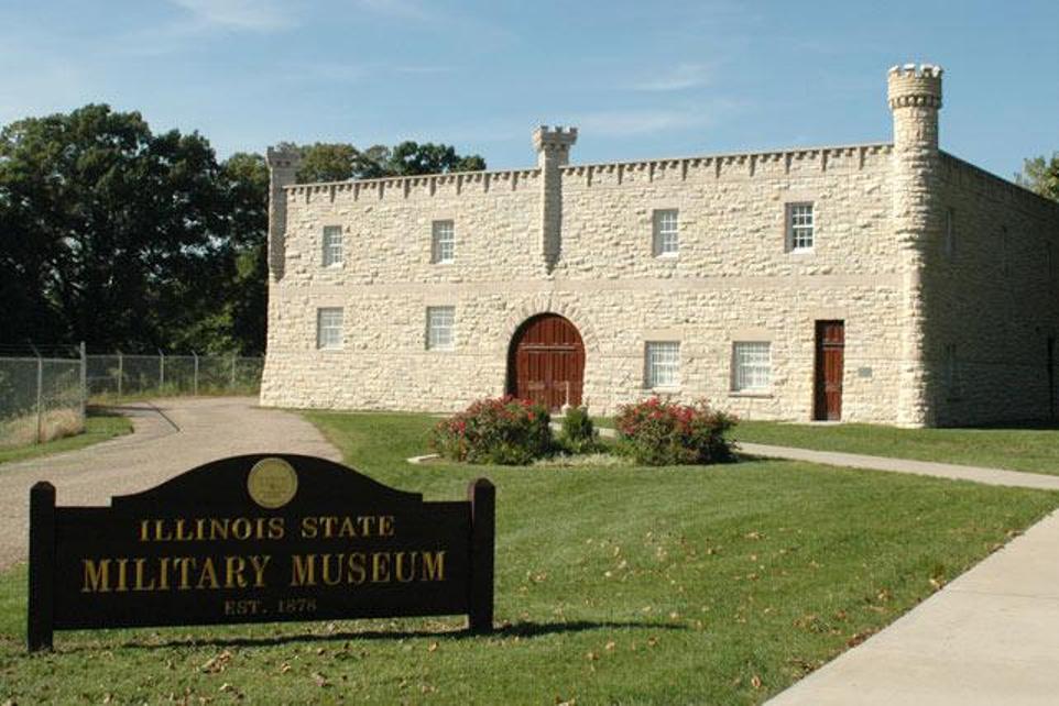 ILStateMilitaryMuseum Exterior