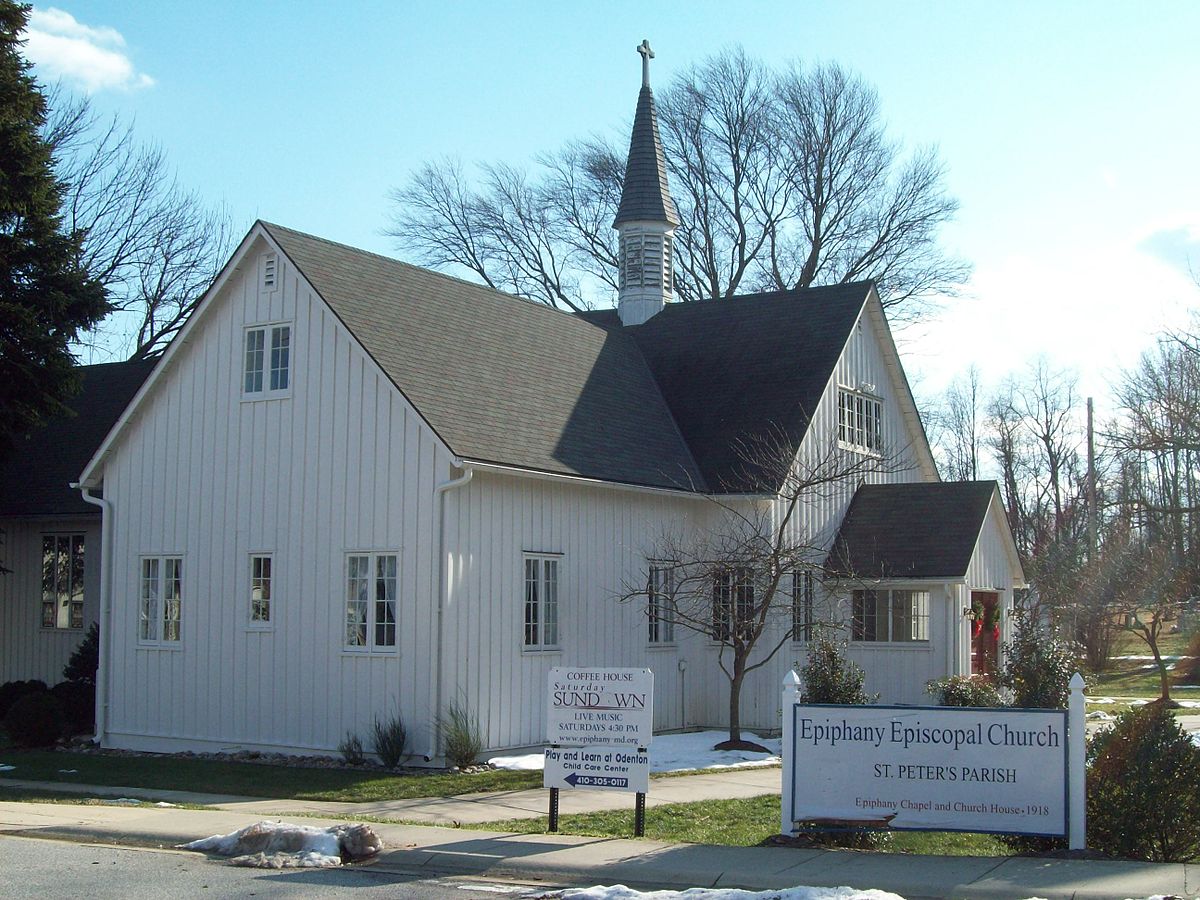 1200px Epiphany Chapel and Church House Dec 09