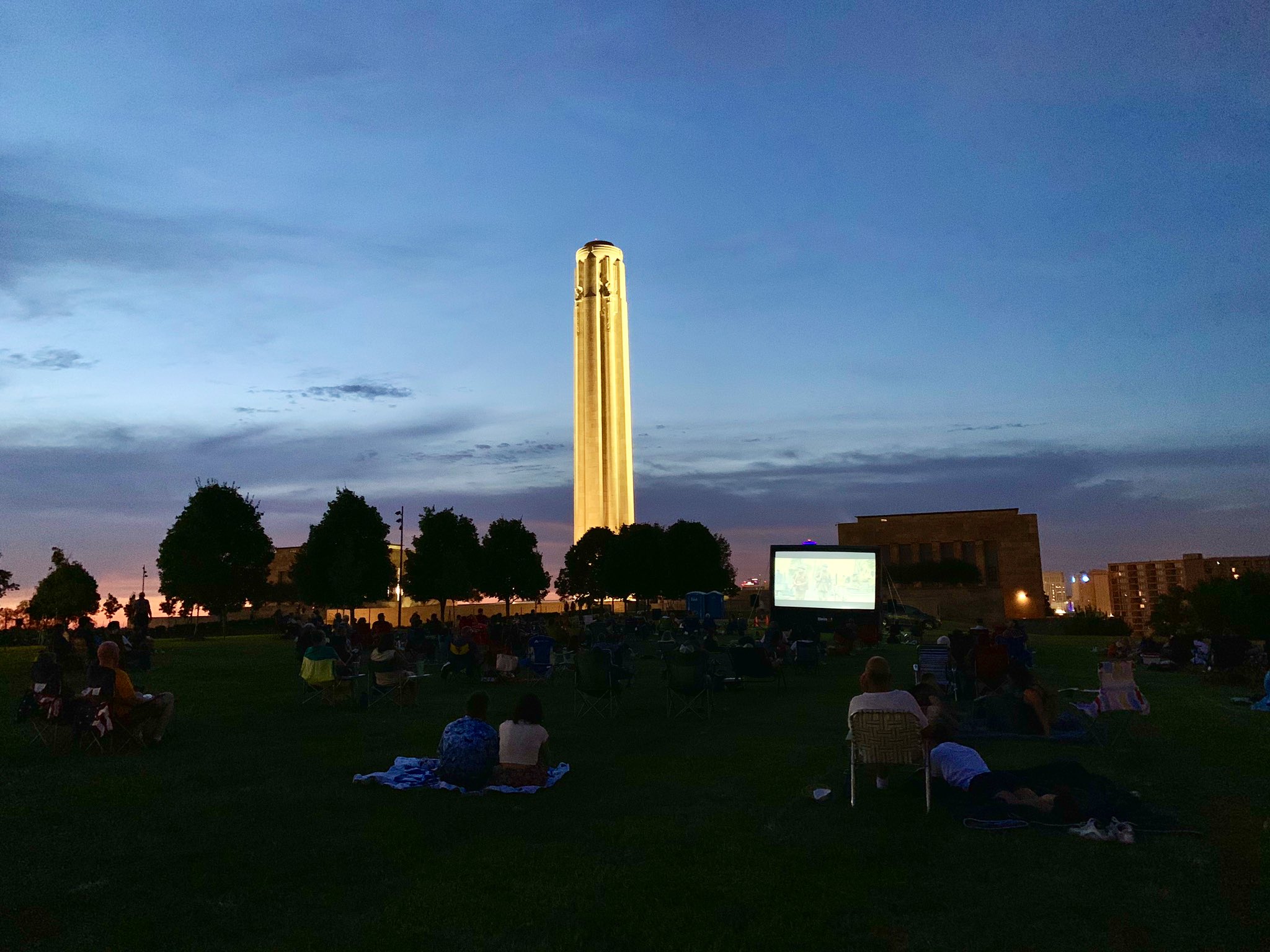 Outdoor Screening2