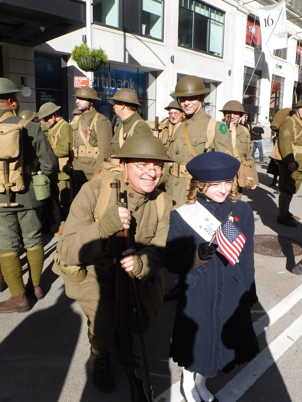 Parade 3