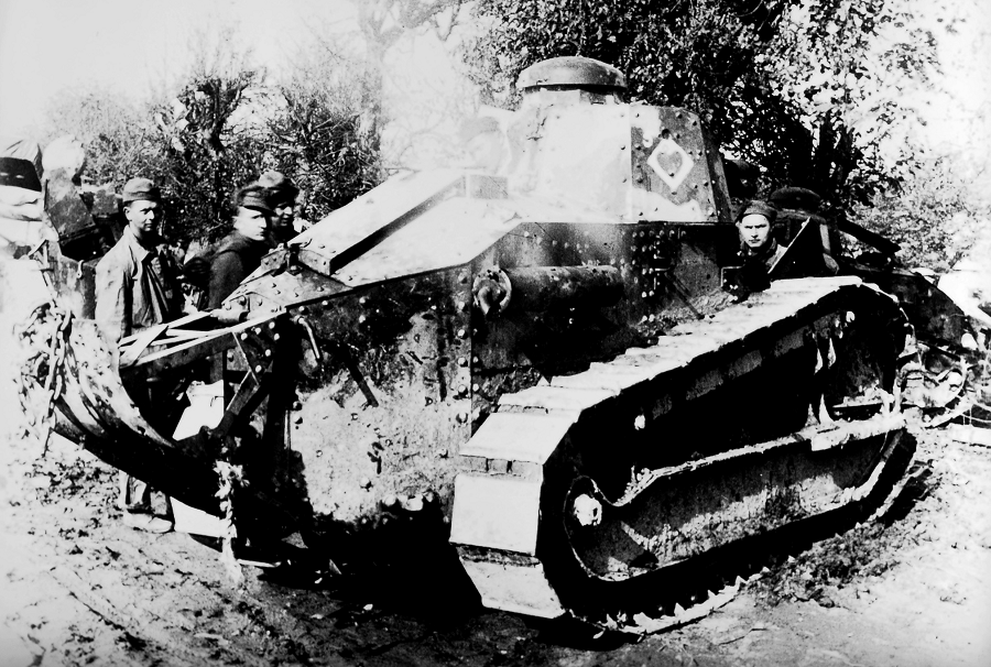 Tank Five of Hearts
