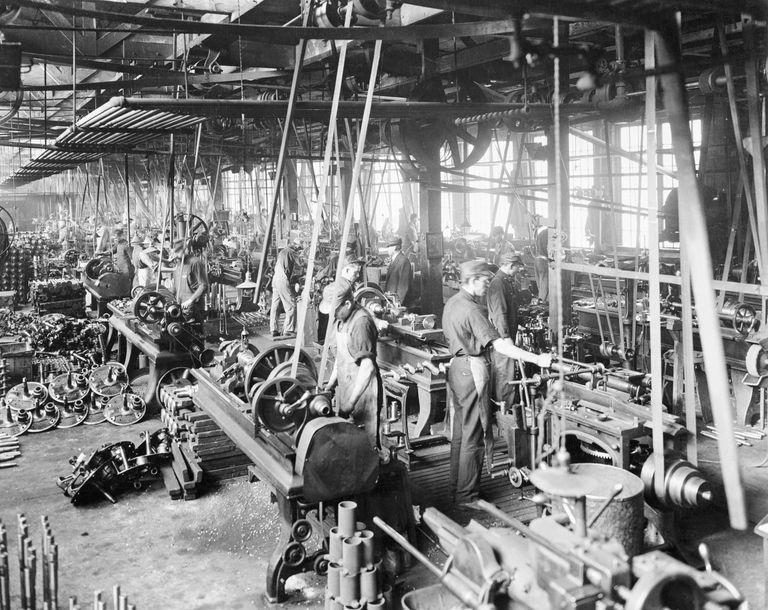 automobile factory ww i