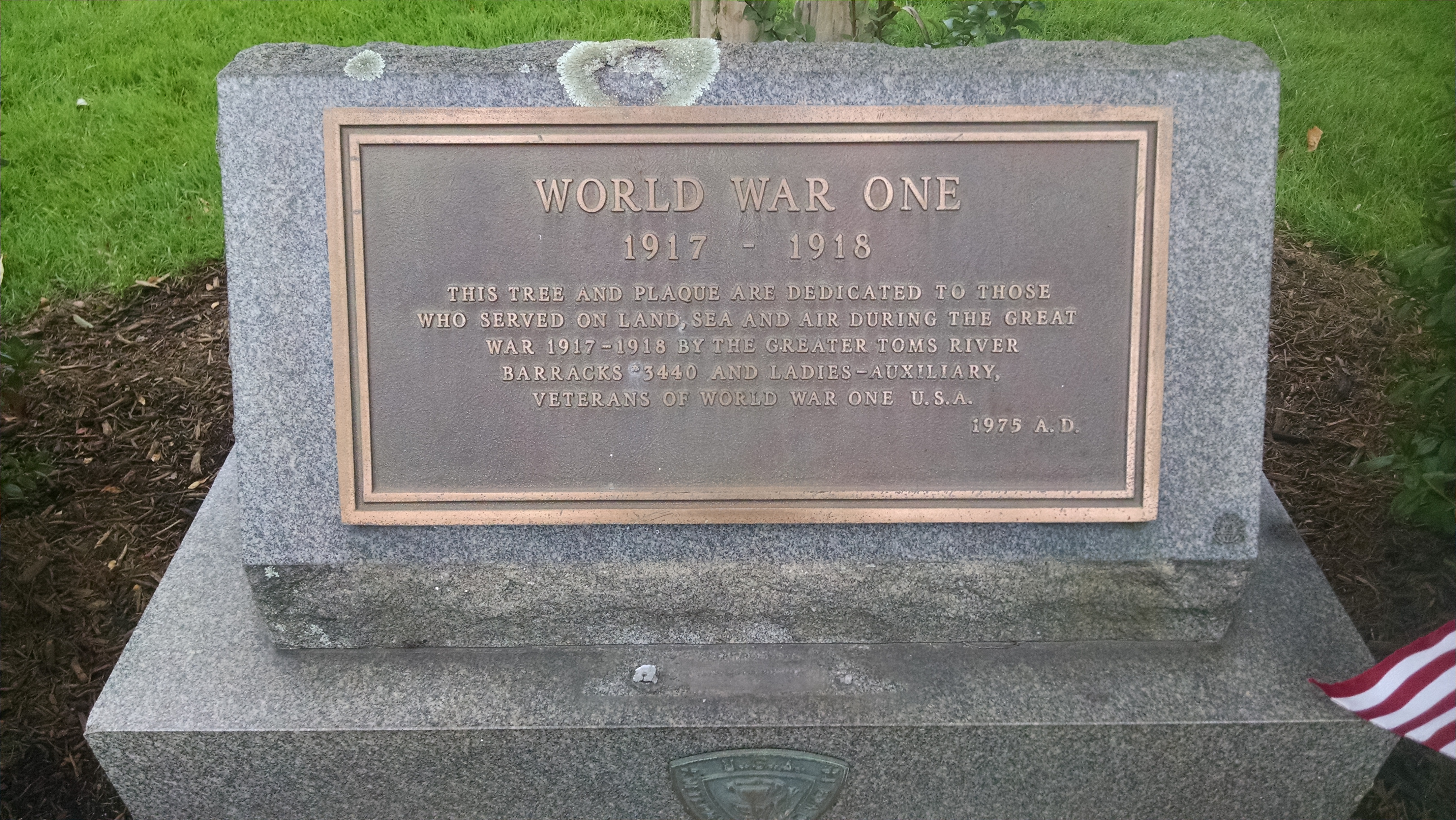 Zoom on the image : WWI Monument - Toms River
