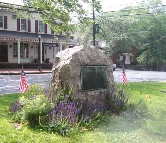 Zoom on the image : War Memorial (WWI & WWII) - Basking Ridge