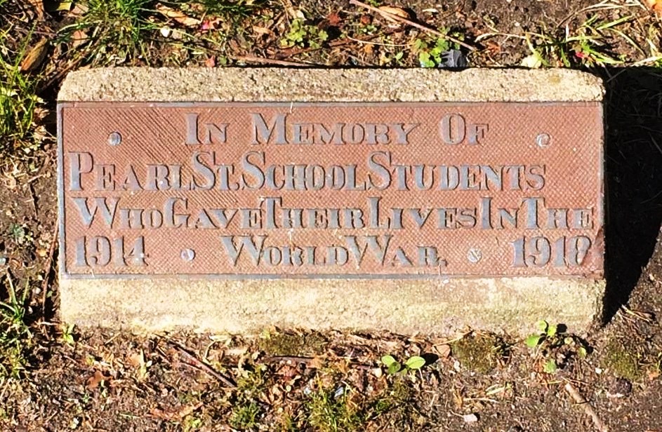 Zoom on the image : WWI Pearl Street School Plaque - Bridgeton