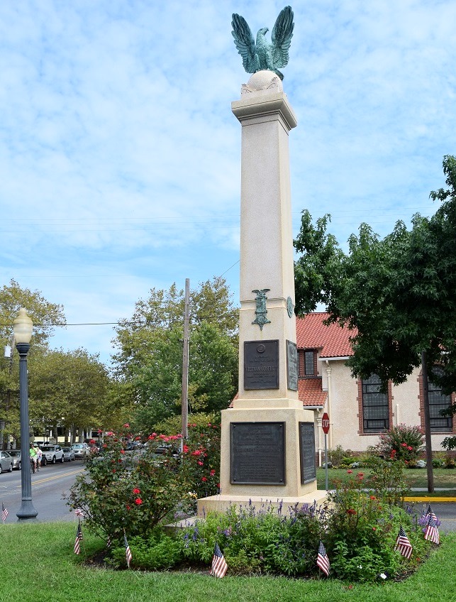 Zoom on the image : Soldiers and Sailors Monument "All Wars"