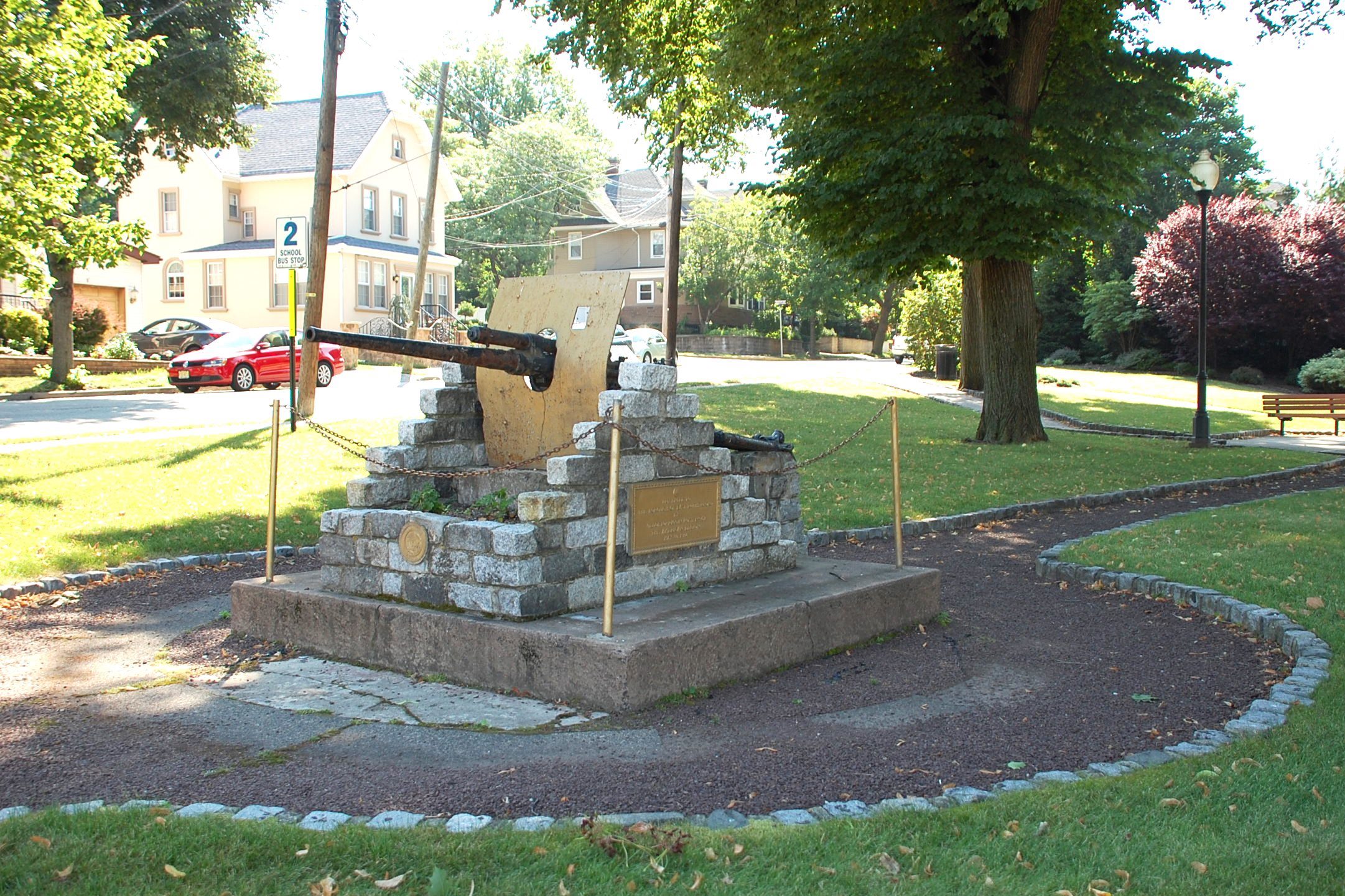Zoom on the image : WWI Cannon - East Rutherford