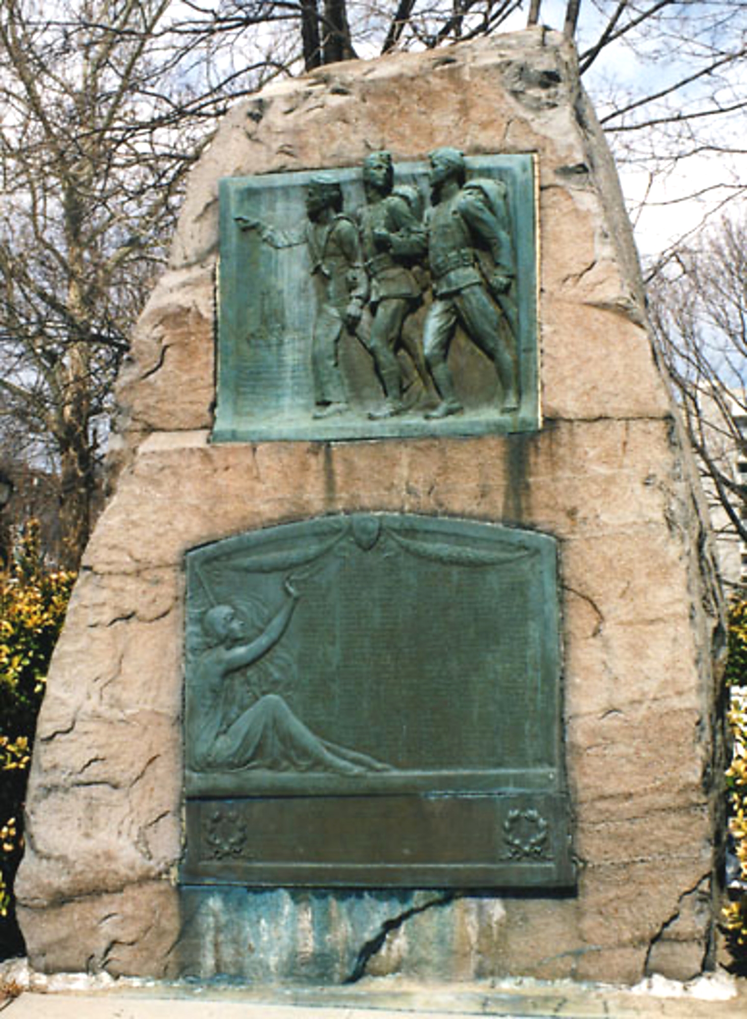 Zoom on the image : WWI Monument - Edgewater