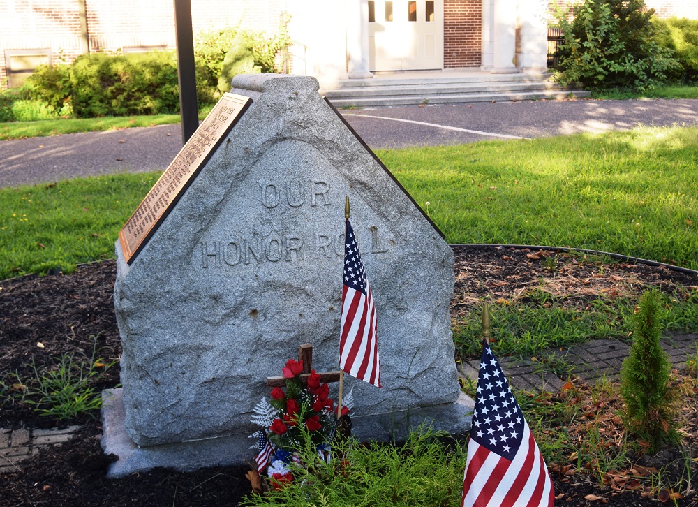 Zoom on the image : World War Honor Roll - Gloucester Twp.
