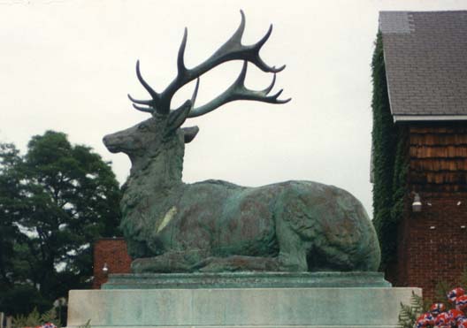 Zoom on the image : Hart Memorial - Orange