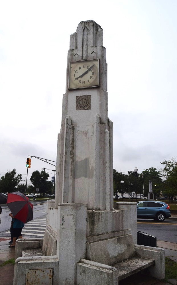 Zoom on the image : Gold Star Mothers Monument of Middlesex County - New Brunswick