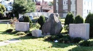 Zoom on the image : WWI Memorial - Orange