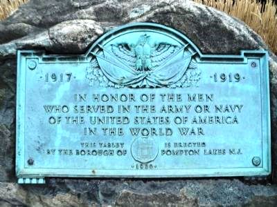Zoom on the image : WWI Memorial - Pompton Lakes
