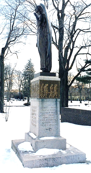 Zoom on the image : WWI Memorial - Summit