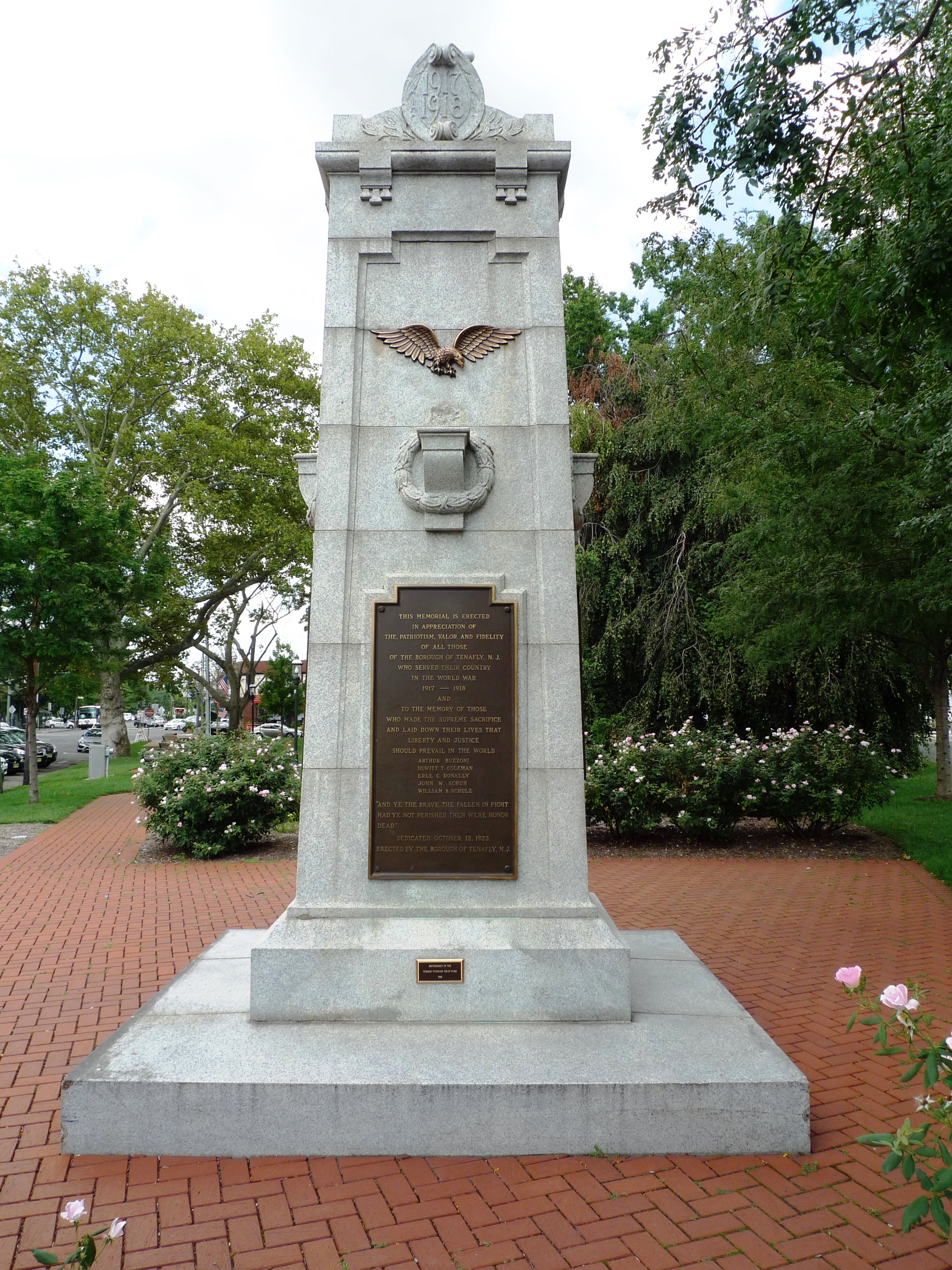 Zoom on the image : WWI Memorial - Tenafly