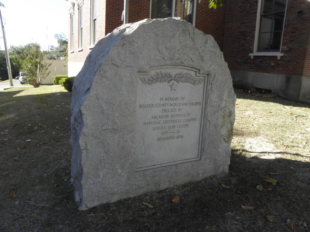 Zoom on the image : Bullock County WWI Memorial