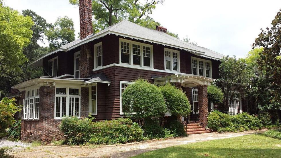 Zoom on the image : The Fitzgerald Museum