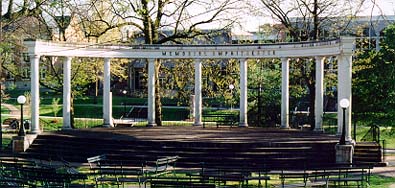 Zoom on the image : Memorial Amphitheater