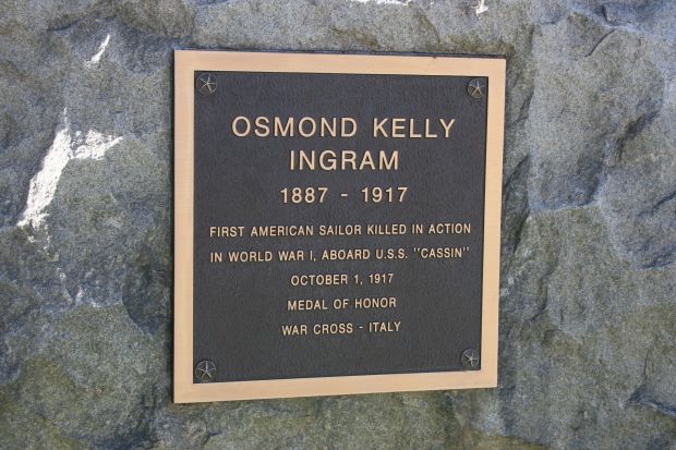 Zoom on the image : Osmond Kelly Ingram Memorial