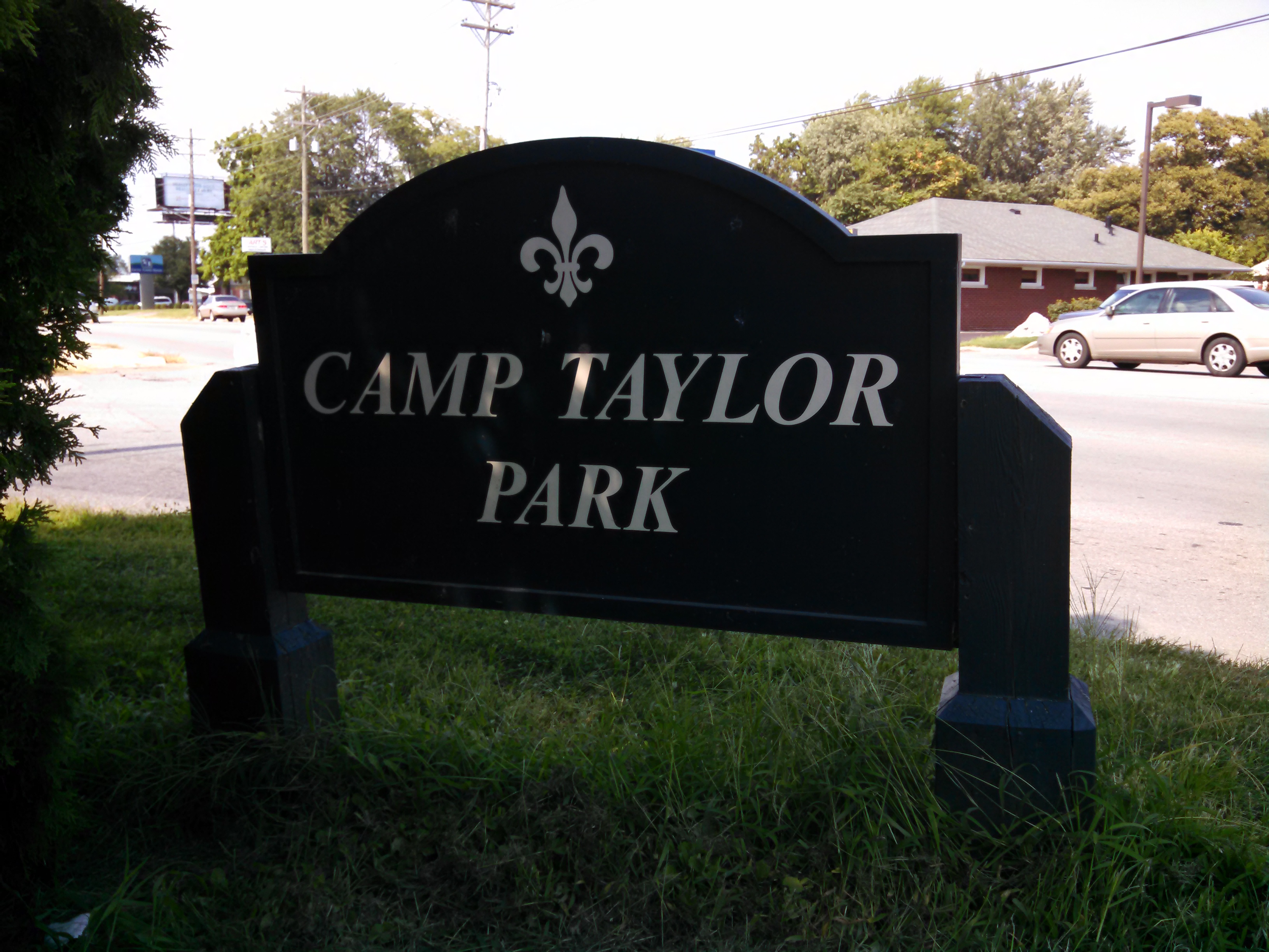 Zoom on the image : Camp Taylor Park