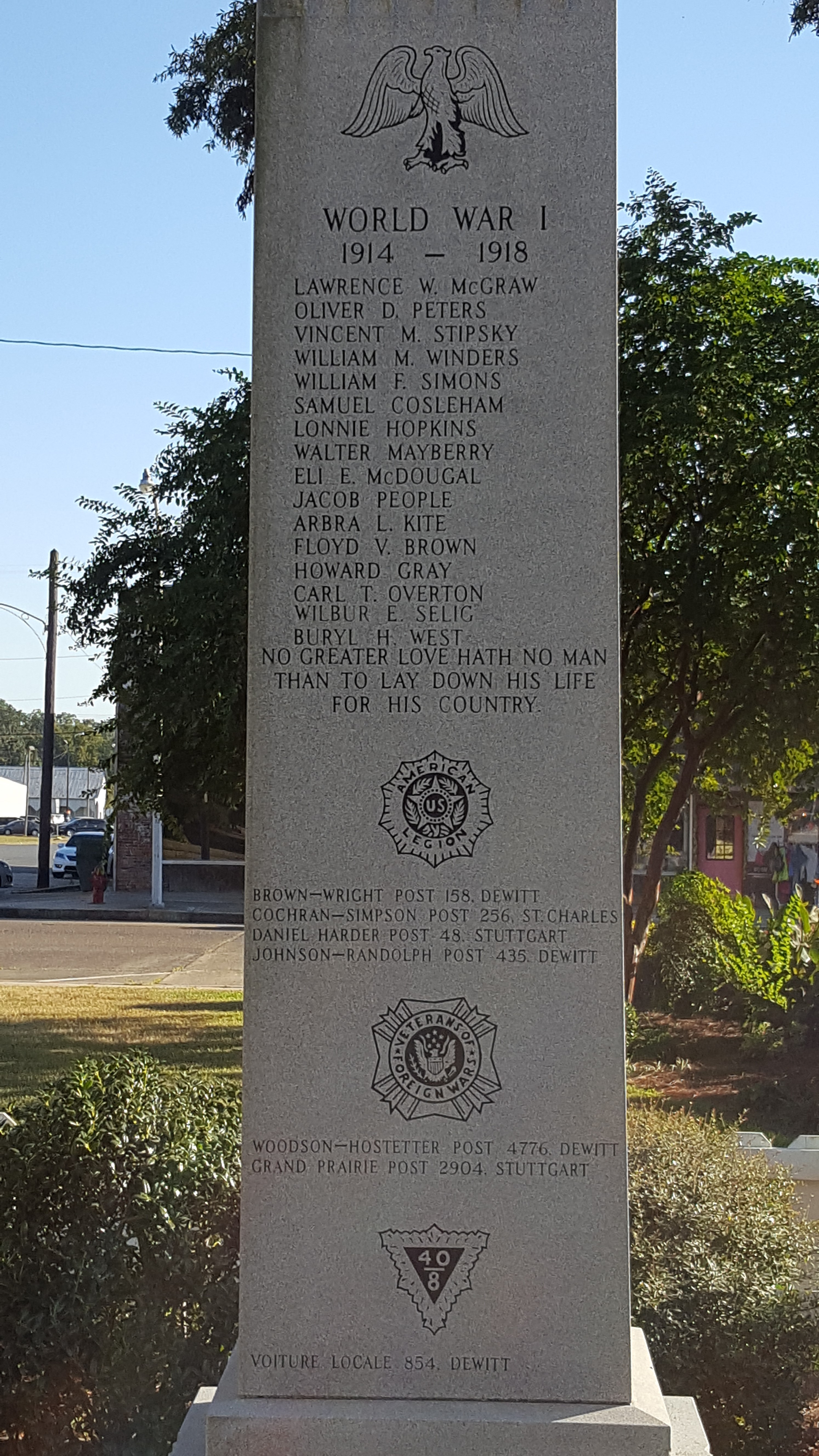 Zoom on the image : Arkansas County War Memorial