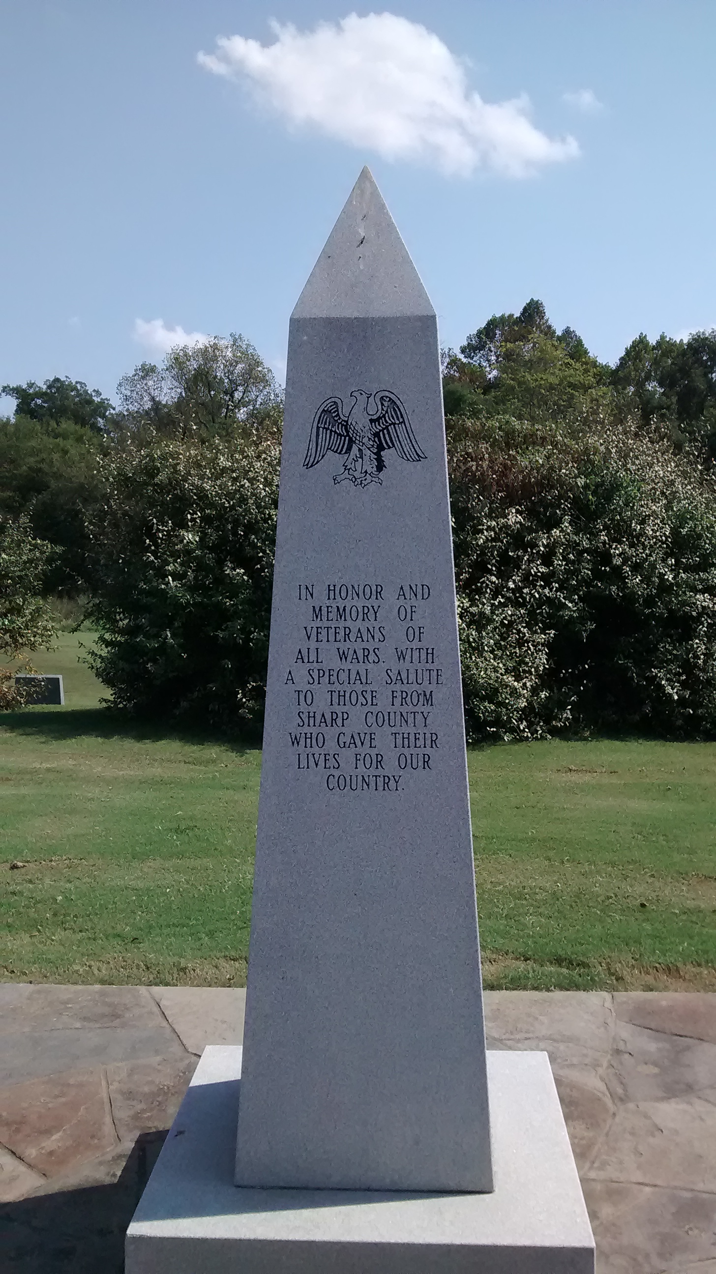 Zoom on the image : Sharp County War Memorial 