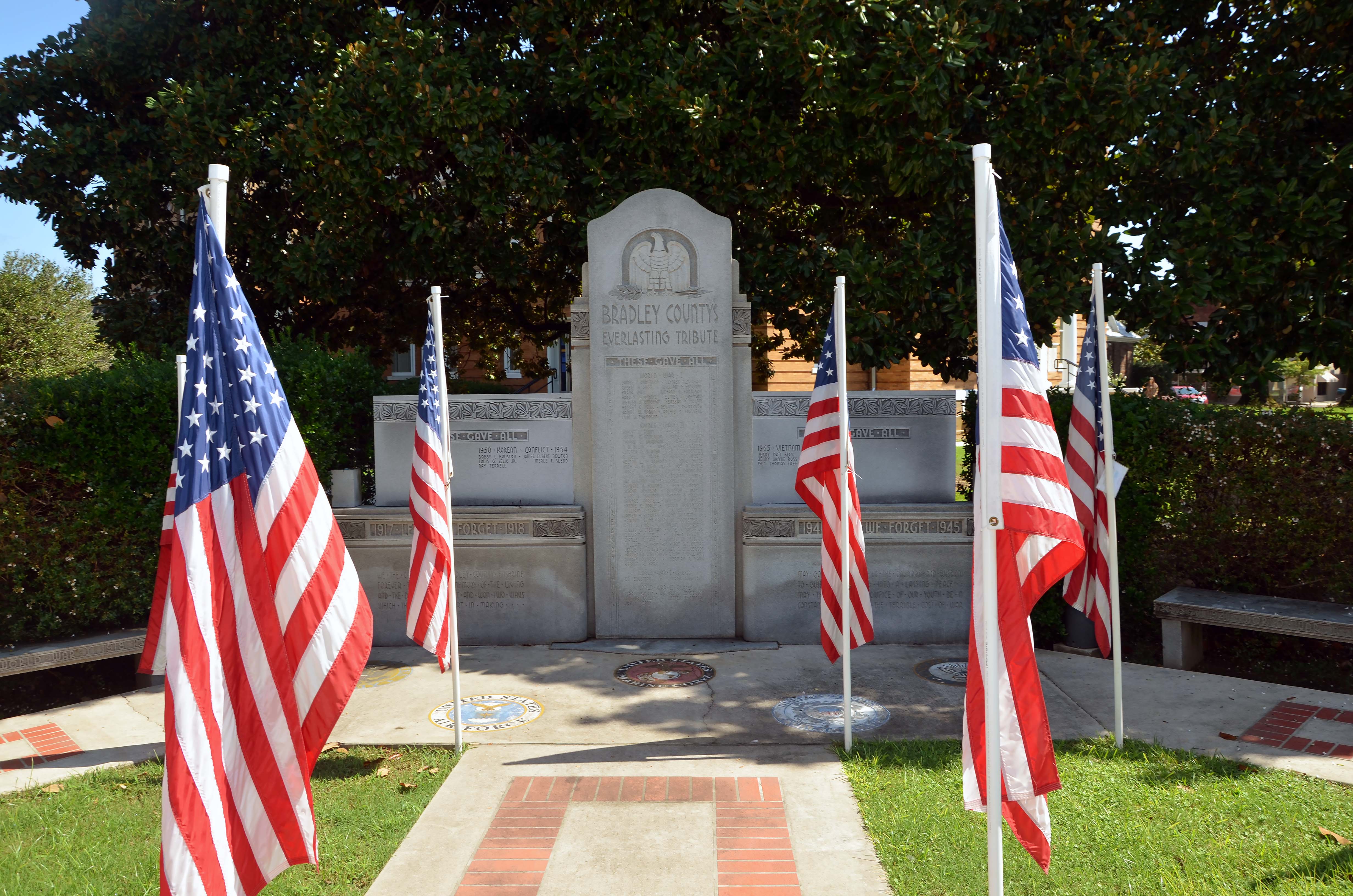 Zoom on the image : Bradley County Courthouse