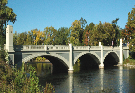 Zoom on the image : Elkhart Memorial Bridge