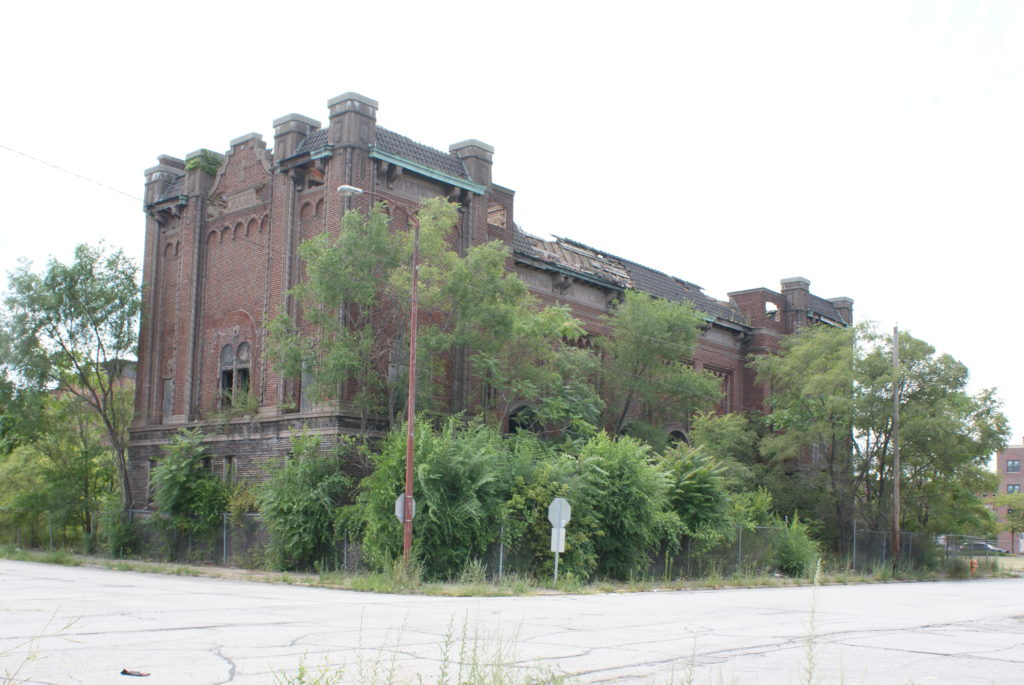 Zoom on the image : Gary Memorial Hall