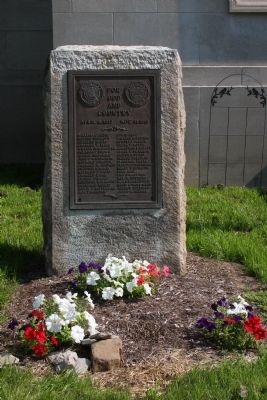 Zoom on the image : "For God & Country" World War Memorial