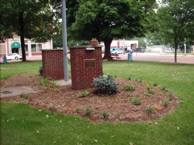 Zoom on the image : "Lest We Not Forget" Memorial Marker