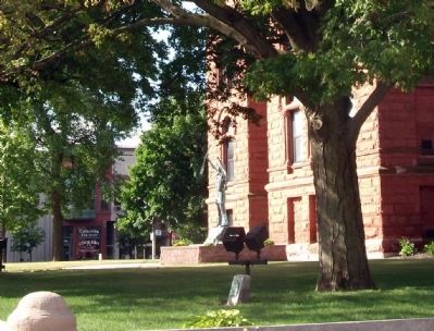 Zoom on the image : Laporte Memorial Tree