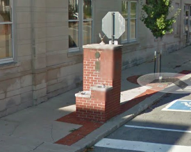 Zoom on the image : Roanoke Memorial Fountain