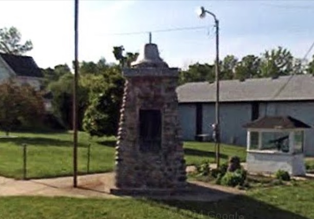 Zoom on the image : South Milford Soldiers' Monument