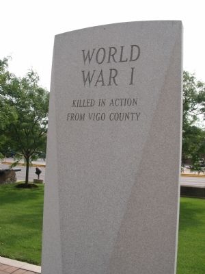 Zoom on the image : Vigo County WWI War Memorial