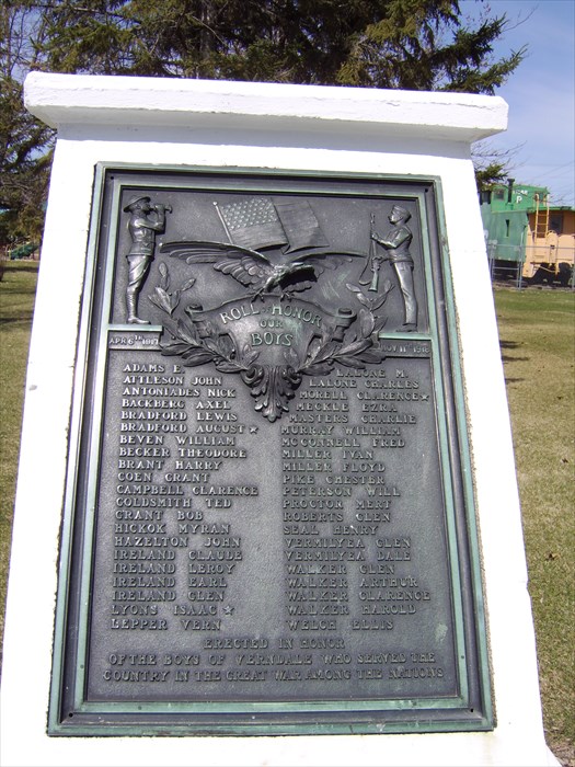 Zoom on the image : Verndale Role of Honor