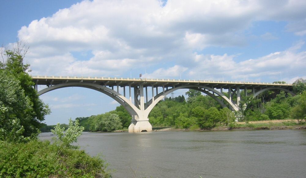 Zoom on the image : Mendota Bridge