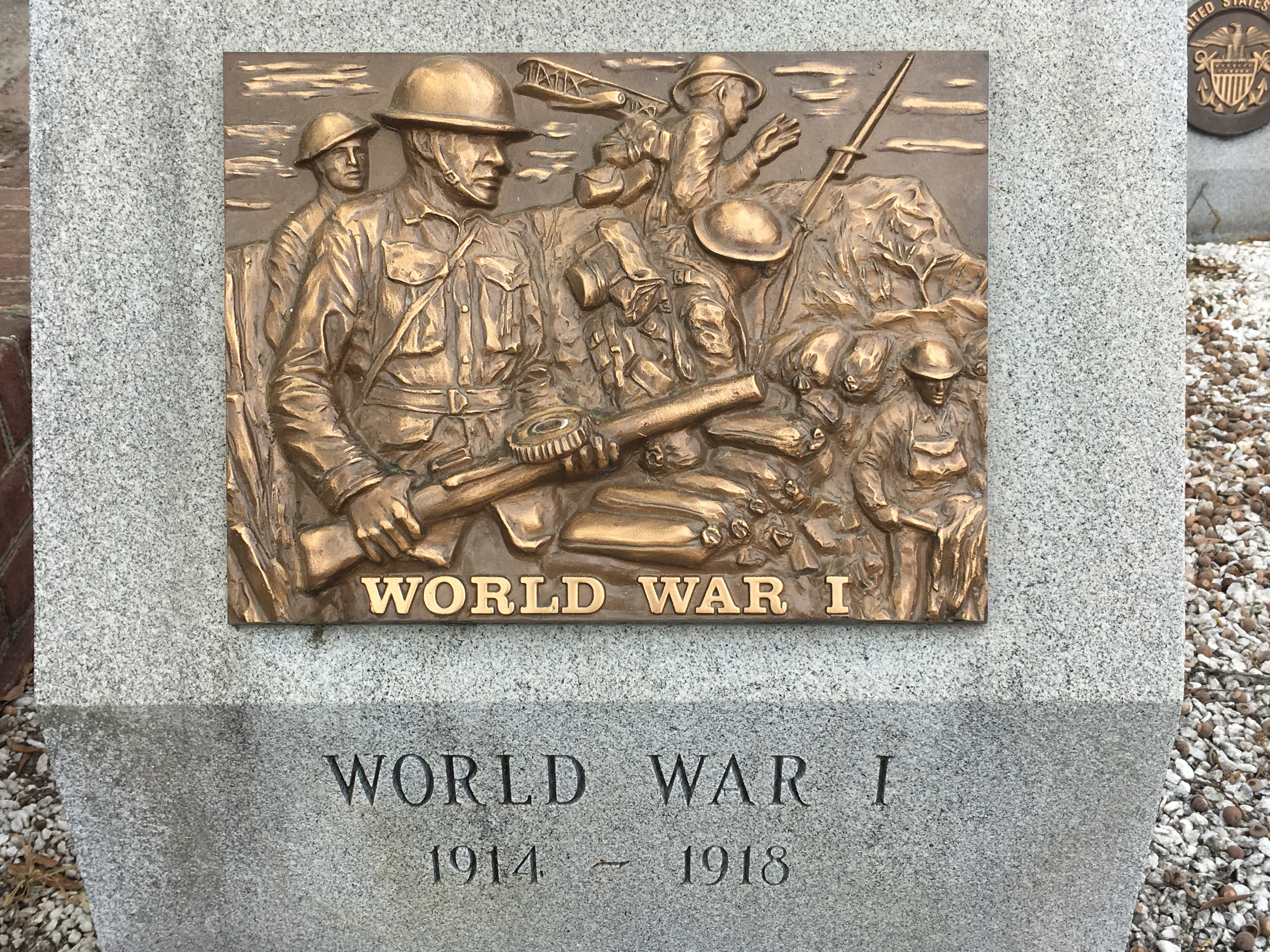 Zoom on the image : Lamar Co. – Barnesville – American Legion Memorial